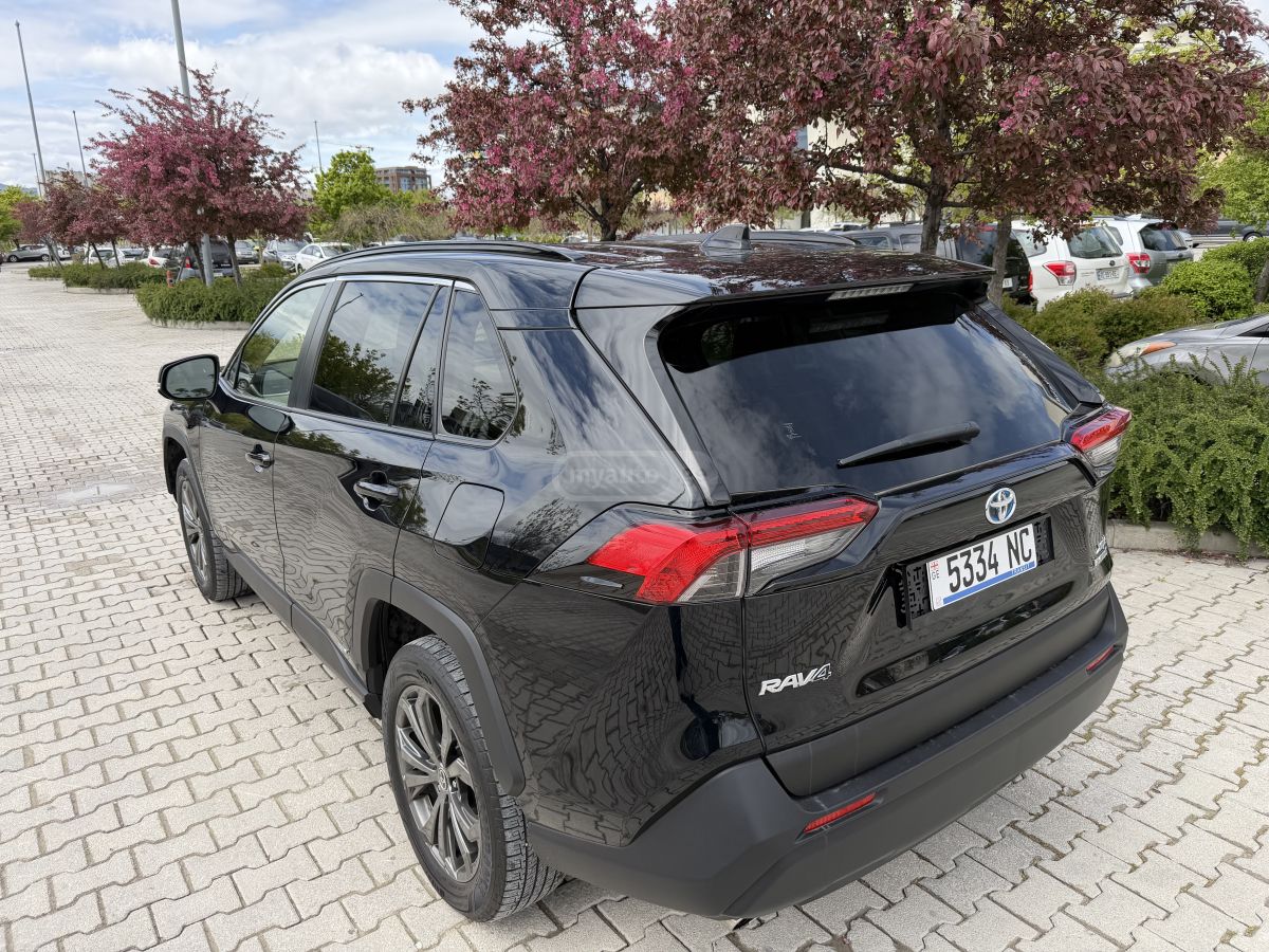 Toyota RAV 4 - фото 6