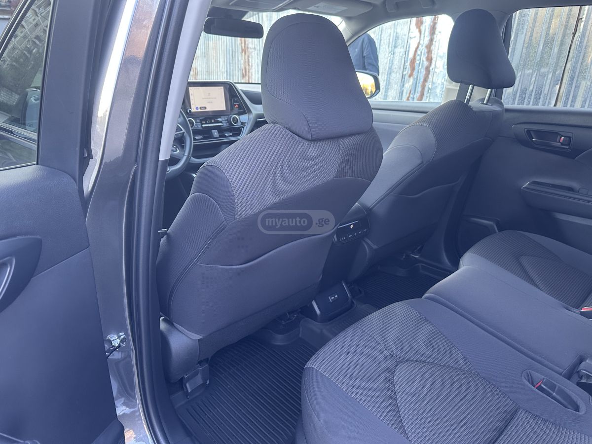 Toyota Highlander - фото 12