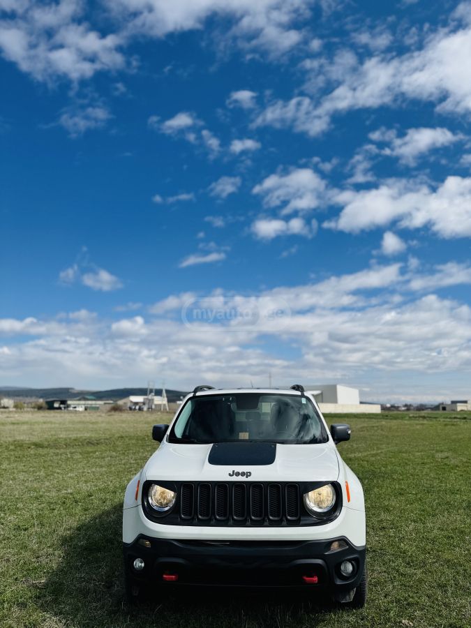 Jeep Renegade - фото 4