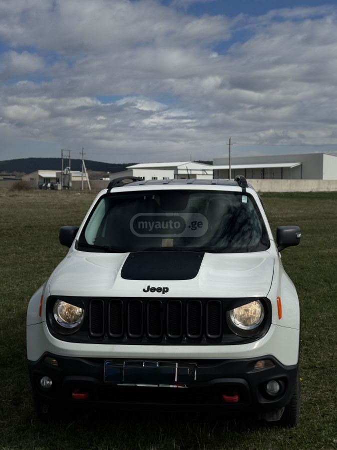 Jeep Renegade - фото 7