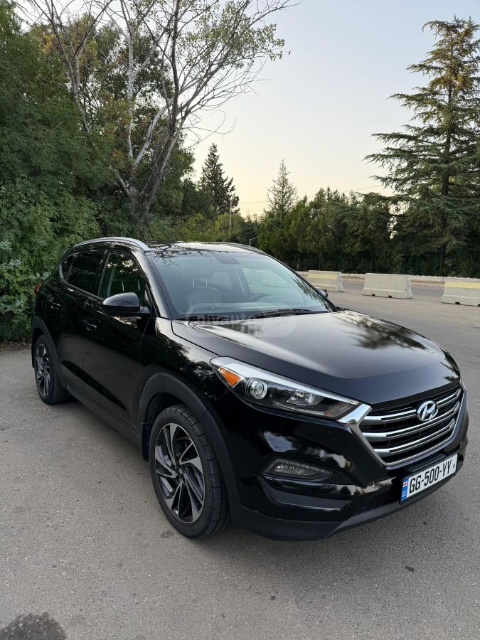 Hyundai Tucson - фото 1