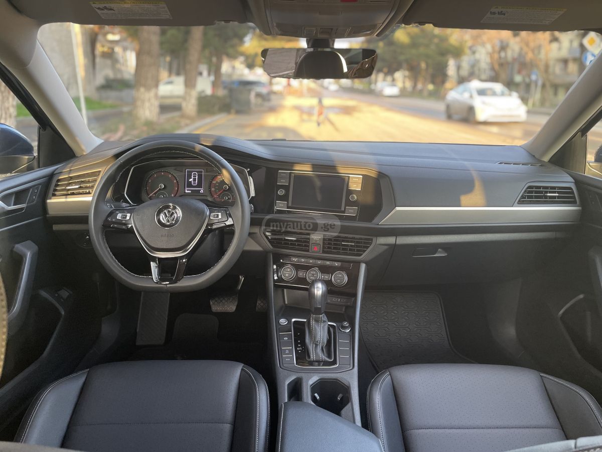 Volkswagen Jetta - фото 7