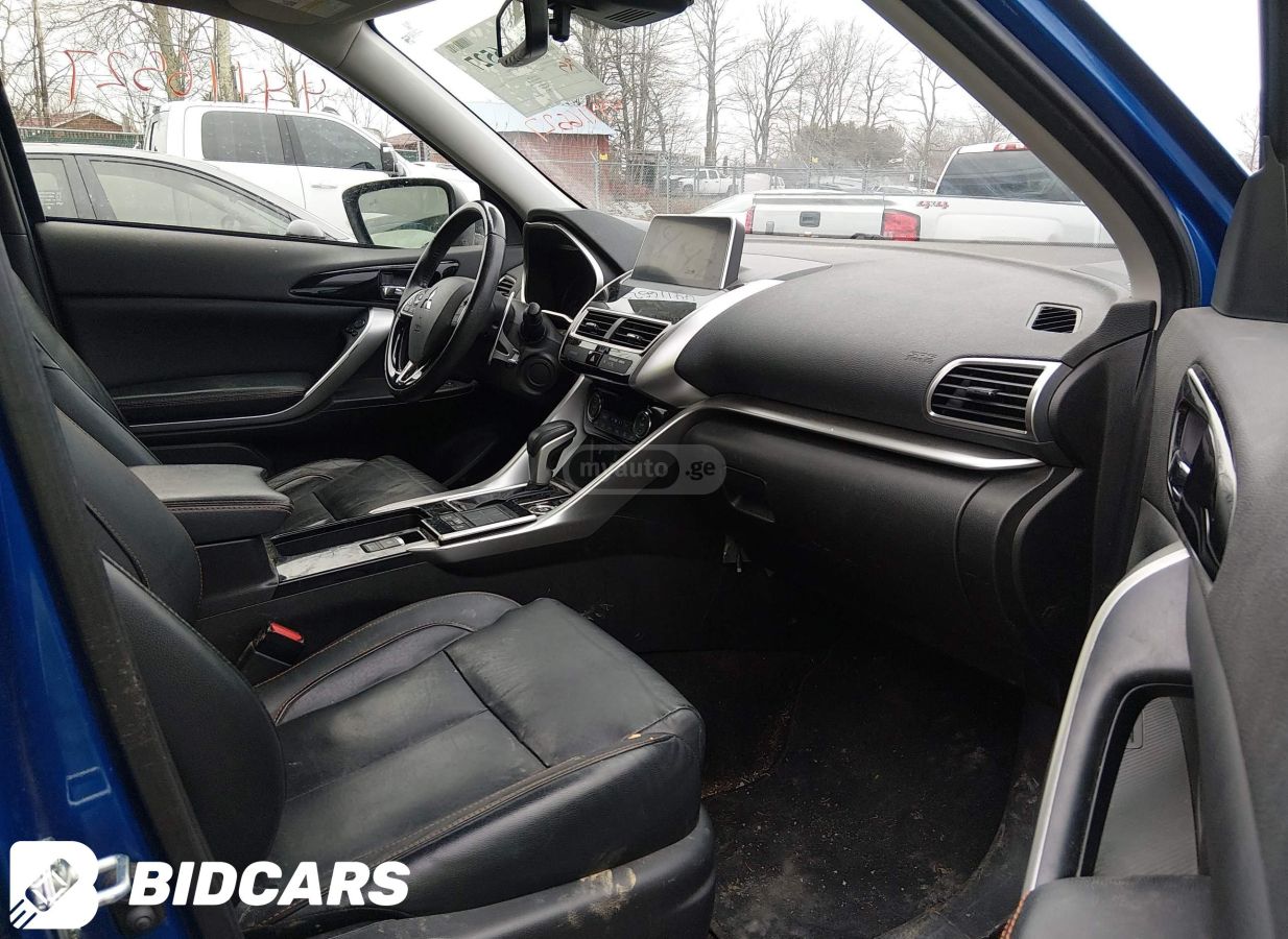 Mitsubishi Eclipse Cross - фото 5