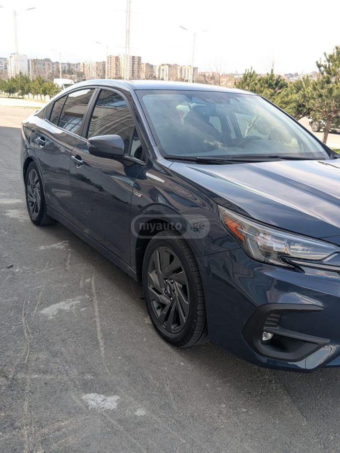 Subaru Legacy - фото 4