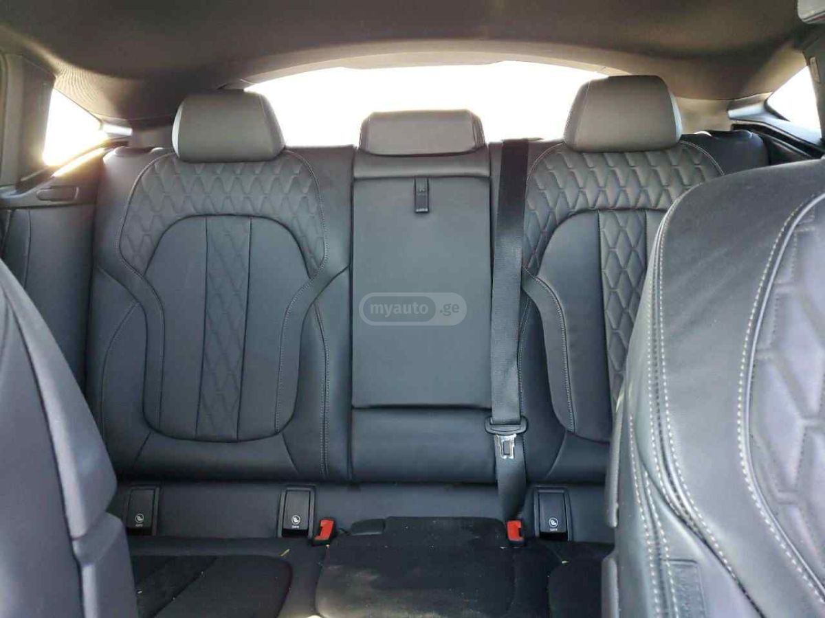 BMW X6 2023 — фото 13 купить в Москве