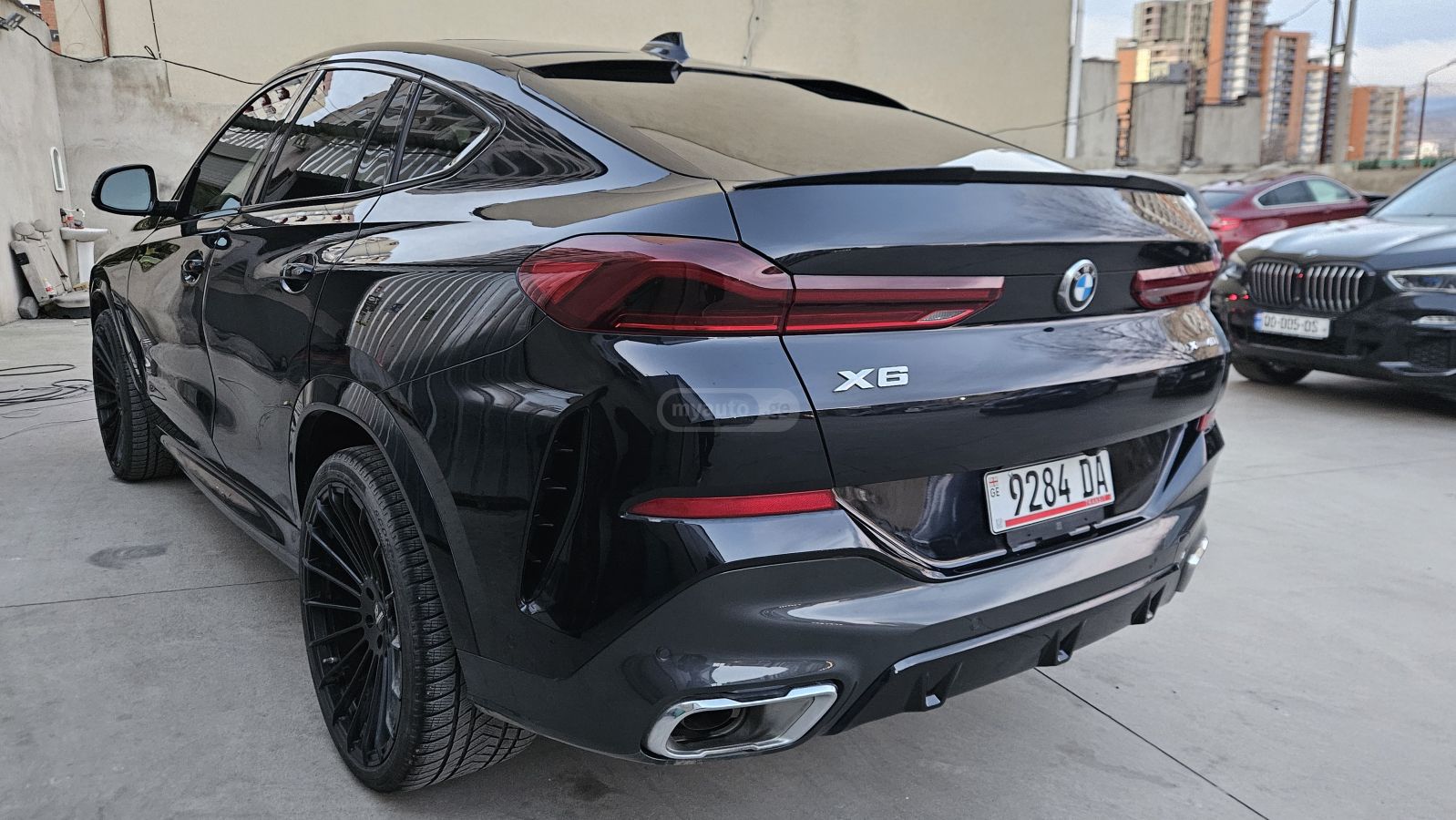 BMW X6 2023 — фото 6 купить в Москве