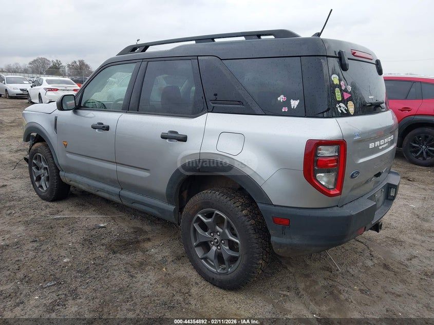 Ford Bronco Sport 2021 — миниатюра 3