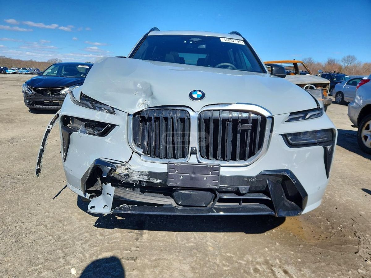 BMW X7 - фото 5