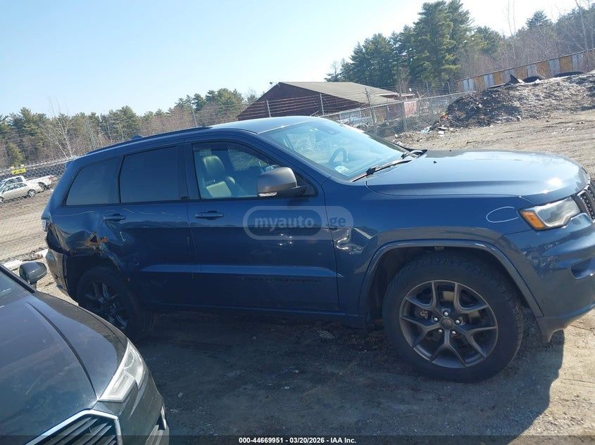 Jeep Grand Cherokee - фото 12
