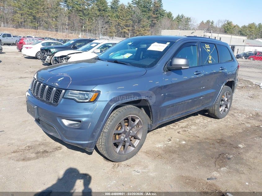 Jeep Grand Cherokee - фото 2