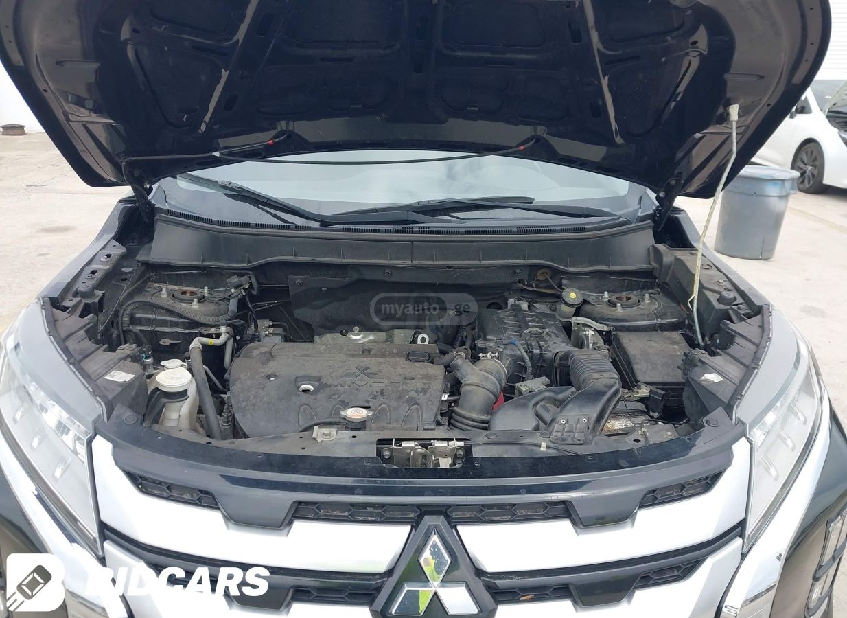 Mitsubishi Outlander Sport - фото 10