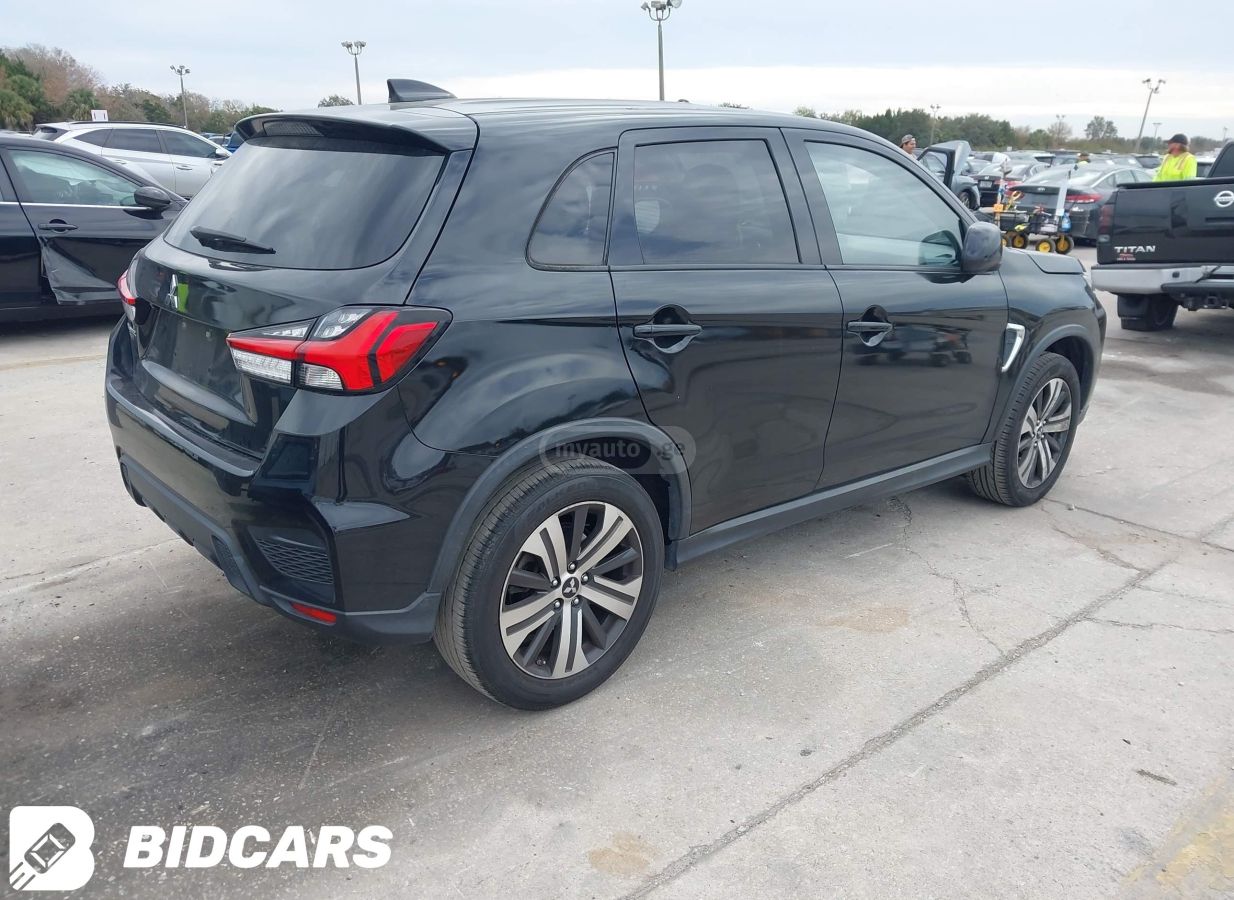 Mitsubishi Outlander Sport - фото 4