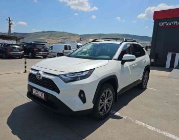 ToyotaRAV 4