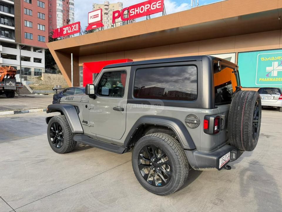 Jeep Wrangler - фото 3