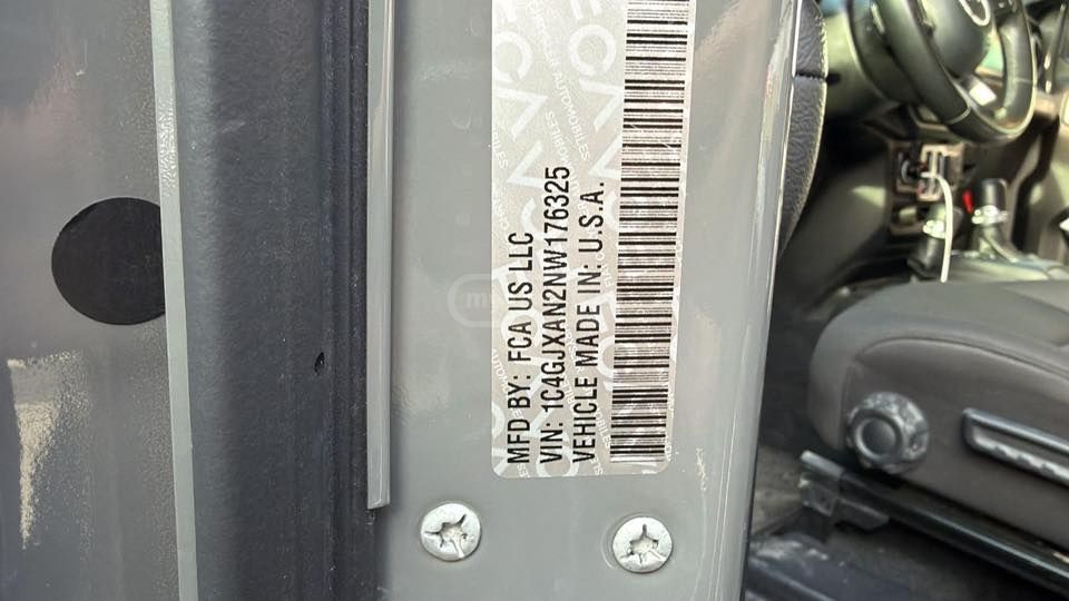 Jeep Wrangler - фото 4