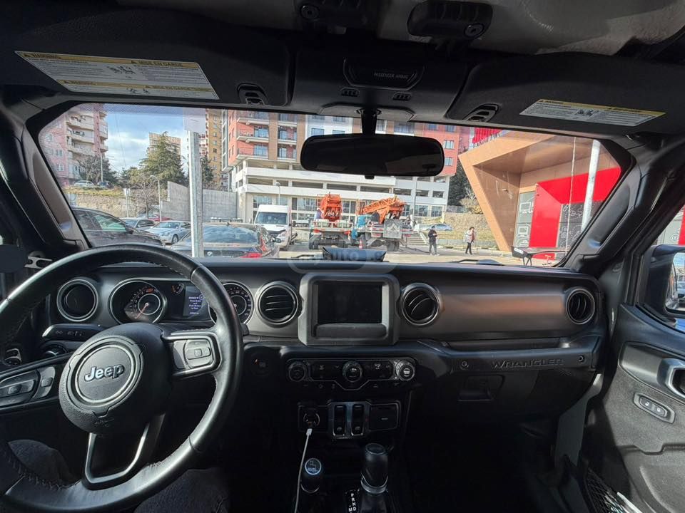 Jeep Wrangler - фото 5