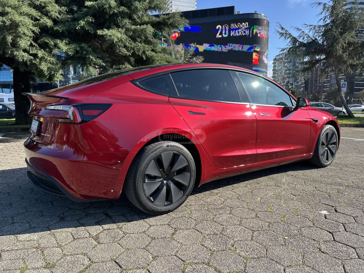 Tesla Long Range Dual Motor — миниатюра 8