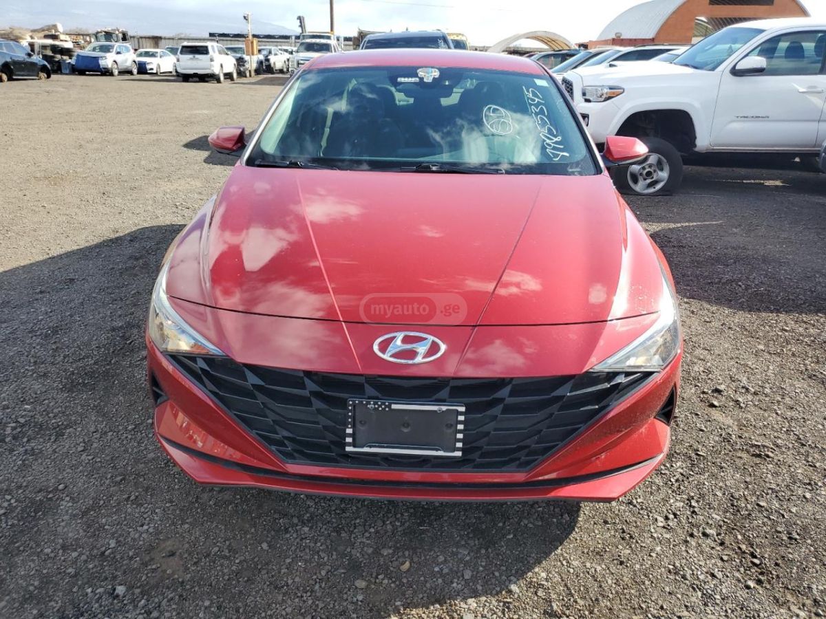 Hyundai Elantra - фото 5