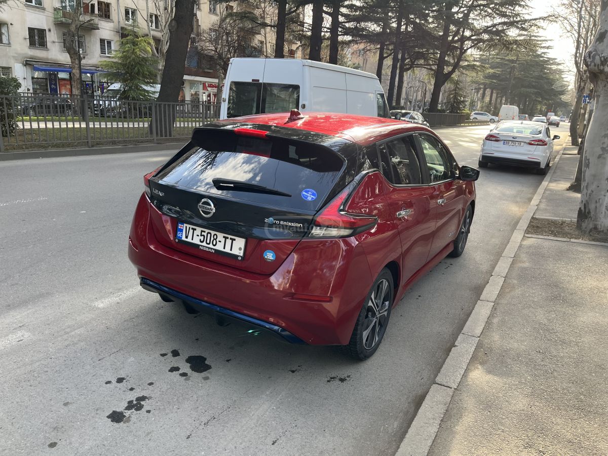 Nissan Leaf - фото 4