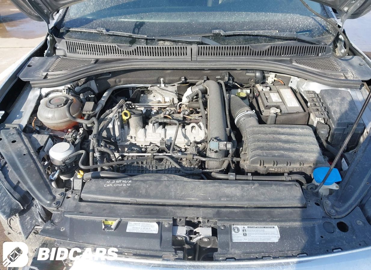 Volkswagen Jetta - фото 11