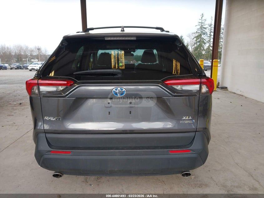 Toyota RAV 4 - фото 14