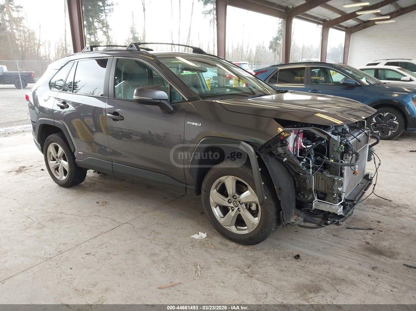 Toyota RAV 4 - фото 15