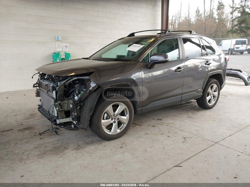 Toyota RAV 4 - фото 2