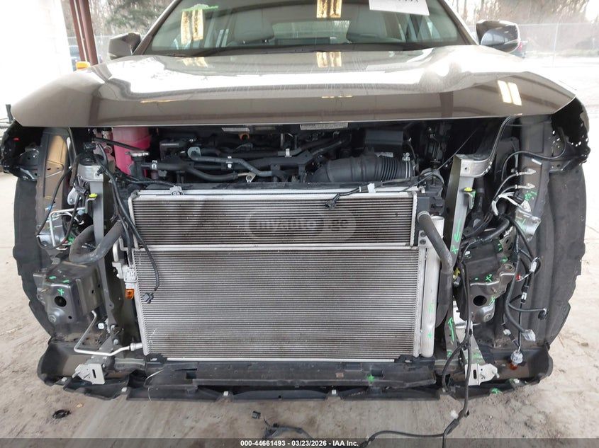 Toyota RAV 4 - фото 6