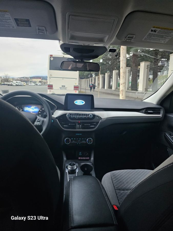 Ford Escape - фото 5