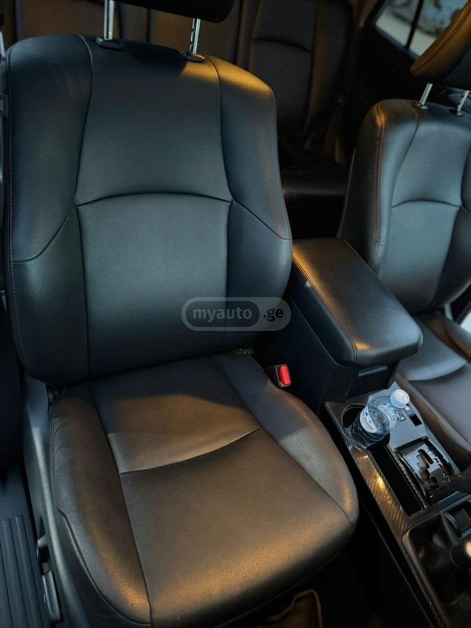 Toyota 4 Runner - фото 15