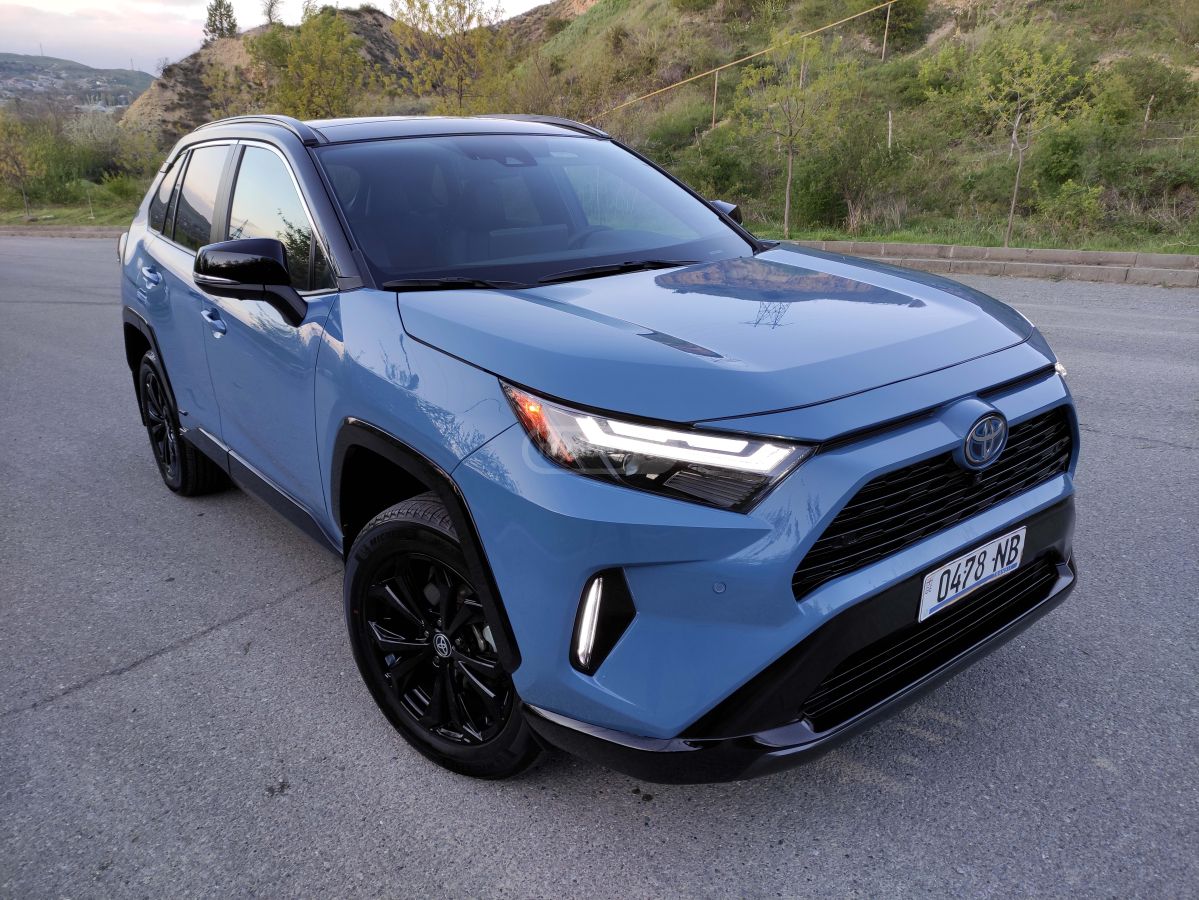 Toyota Rav 4 - фото 4