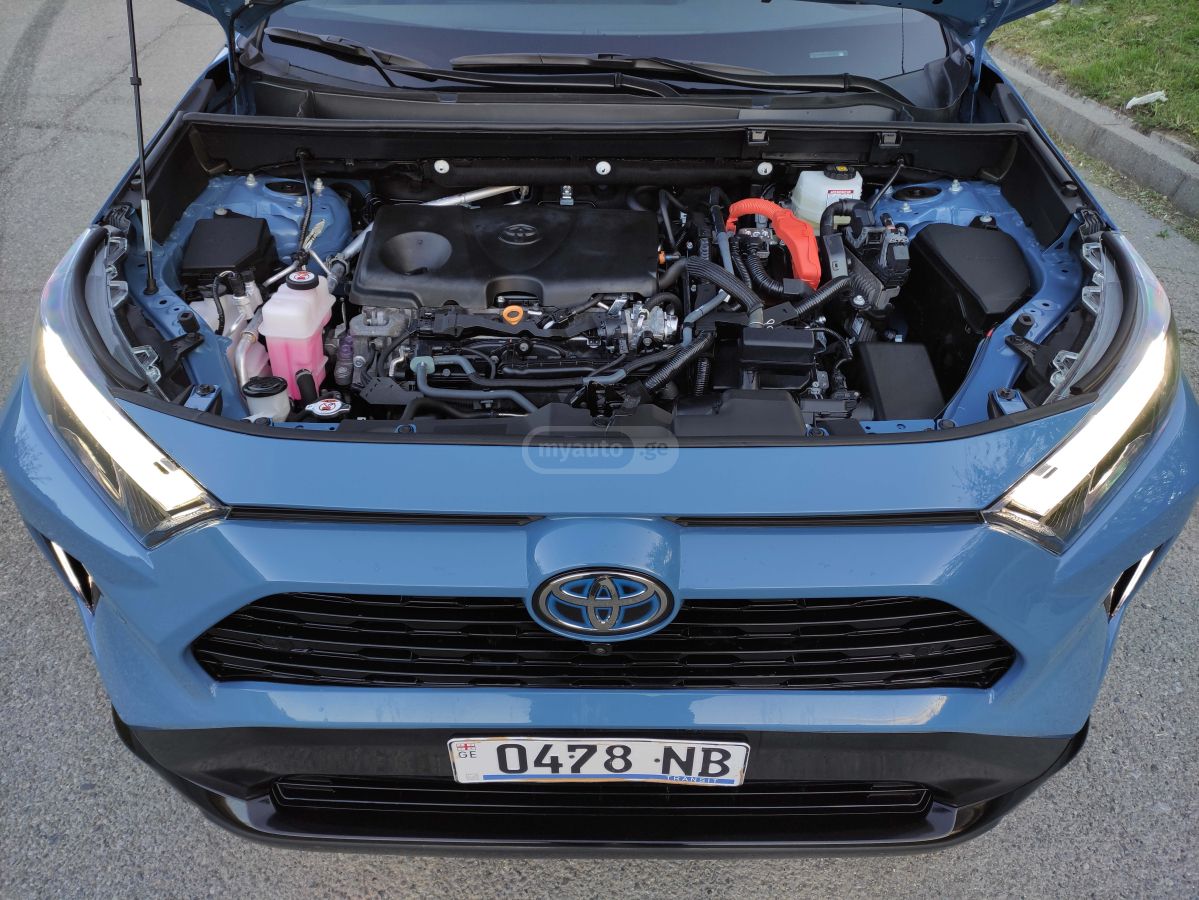 Toyota Rav 4 - фото 8