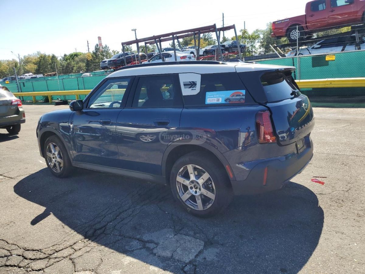 MINI Countryman 2025 — миниатюра 2