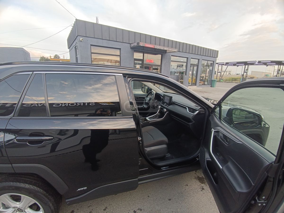 Toyota RAV 4 - фото 10