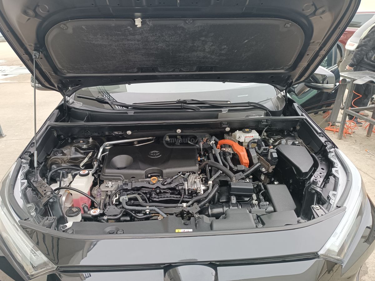 Toyota RAV 4 - фото 2