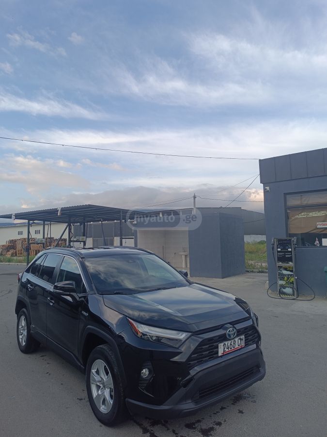 Toyota RAV 4 - фото 6