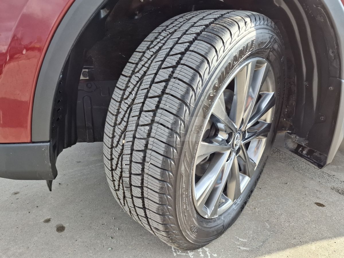 Toyota RAV 4 - фото 13