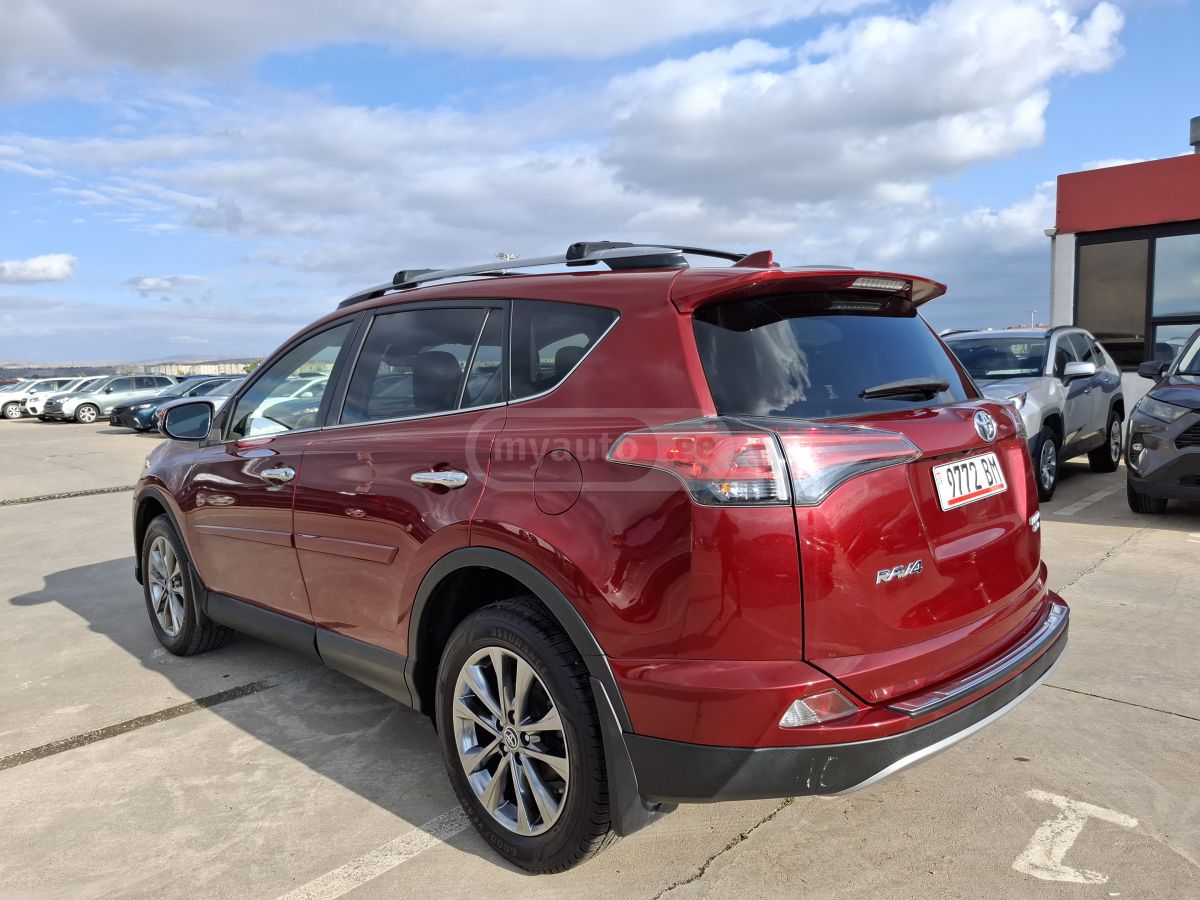 Toyota RAV 4 - фото 7