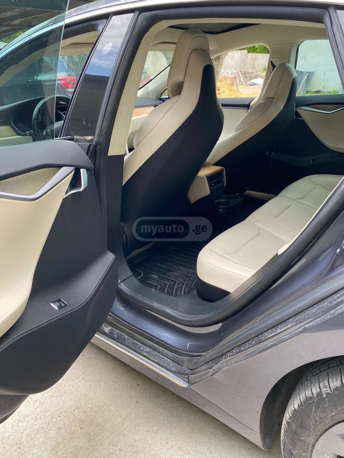 Tesla Model S - фото 3