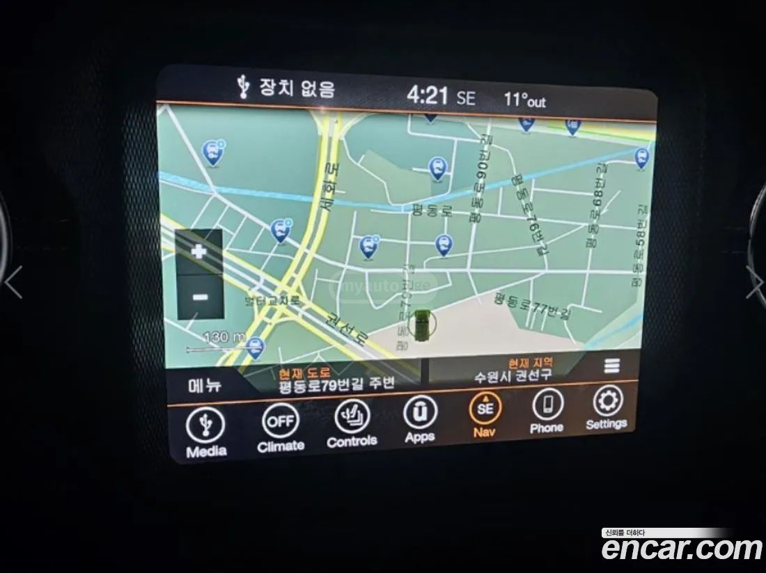 Jeep Wrangler - фото 8