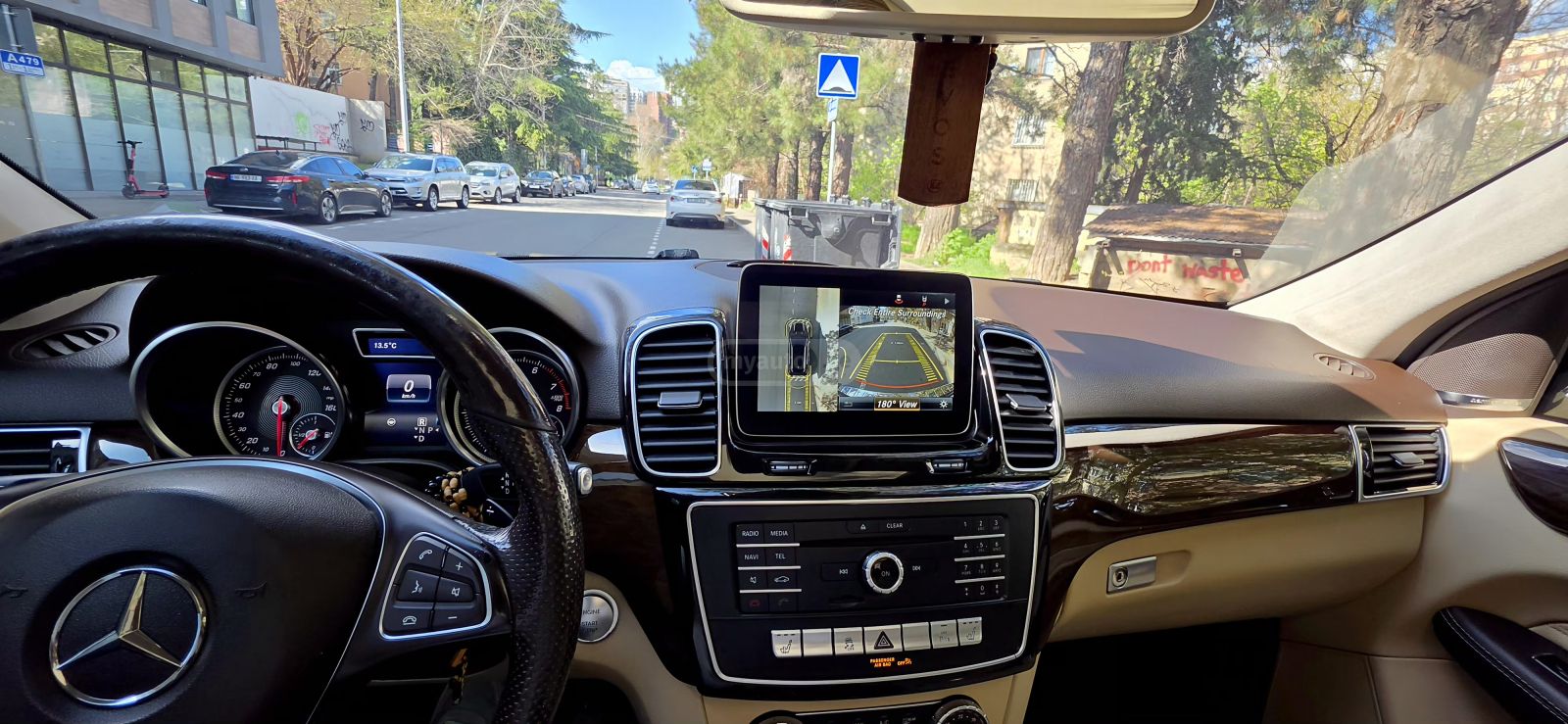 Mercedes-Benz GLE 350 - фото 10