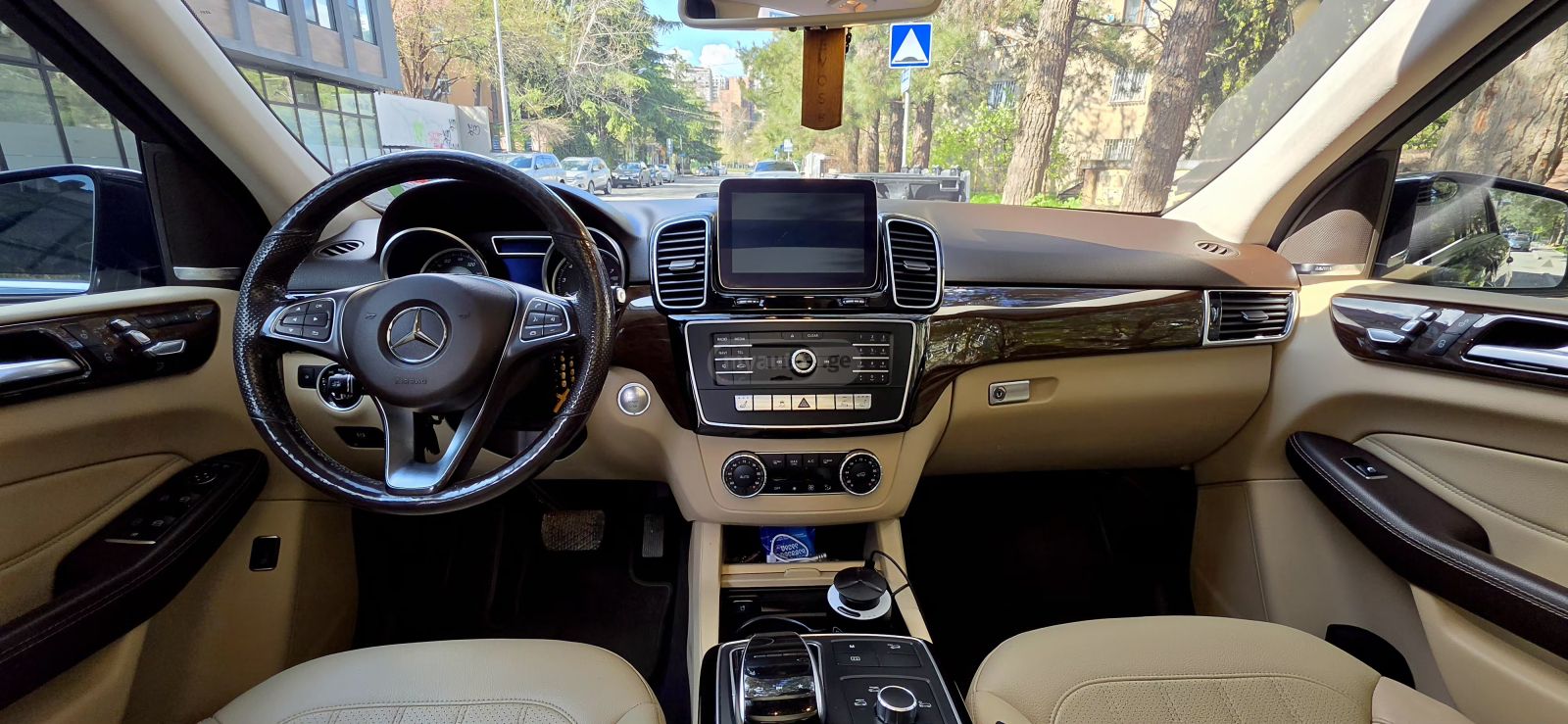 Mercedes-Benz GLE 350 - фото 9