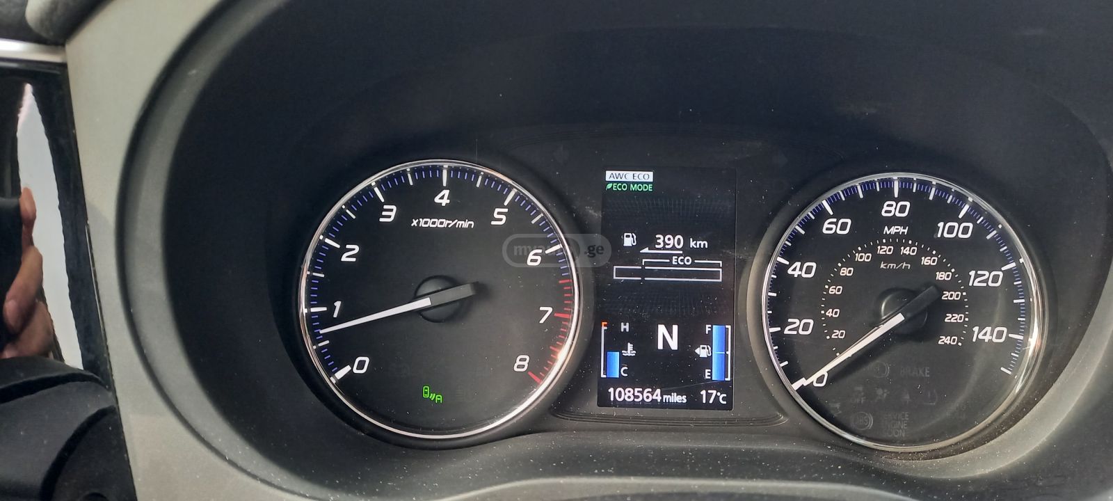 Mitsubishi Outlander - фото 6