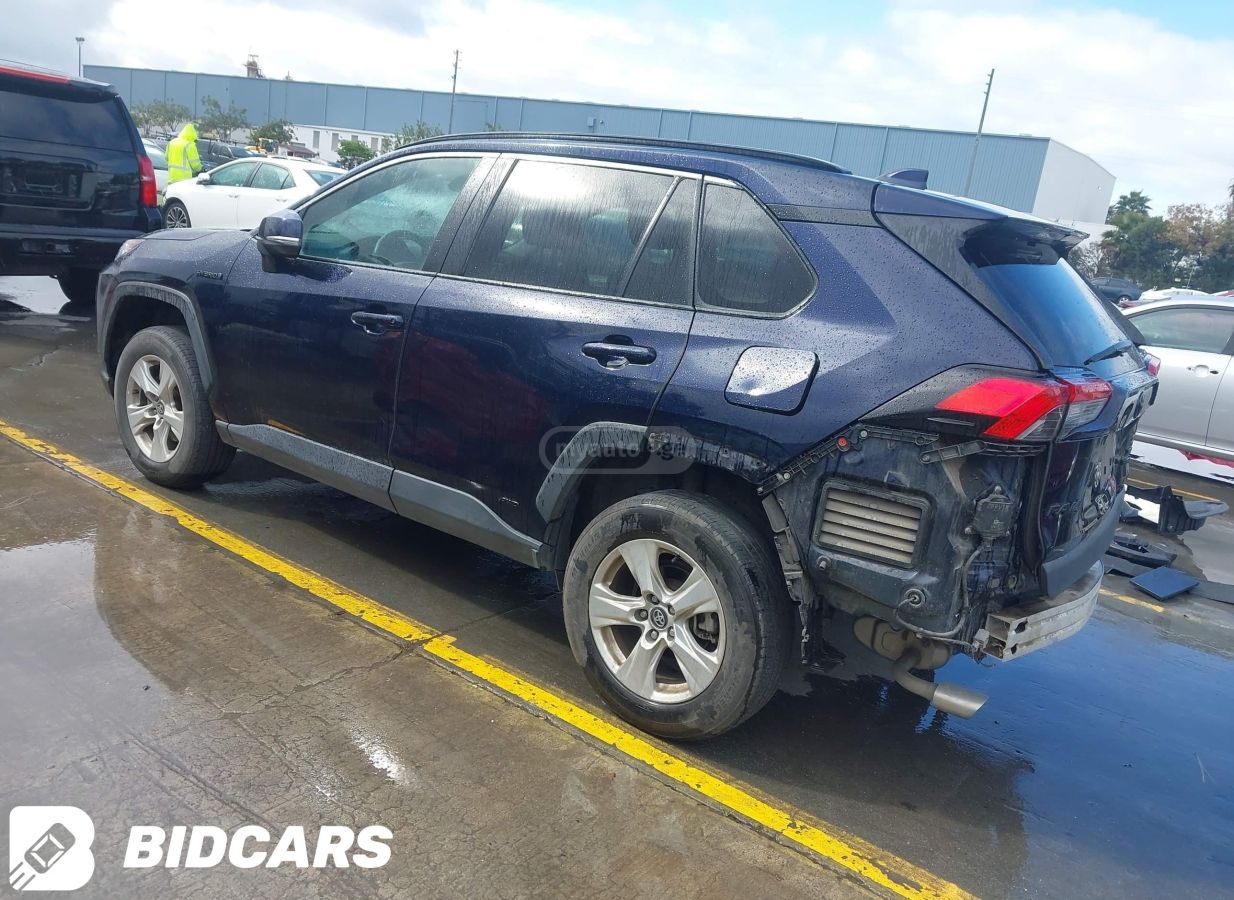 Toyota Rav 4 - фото 4