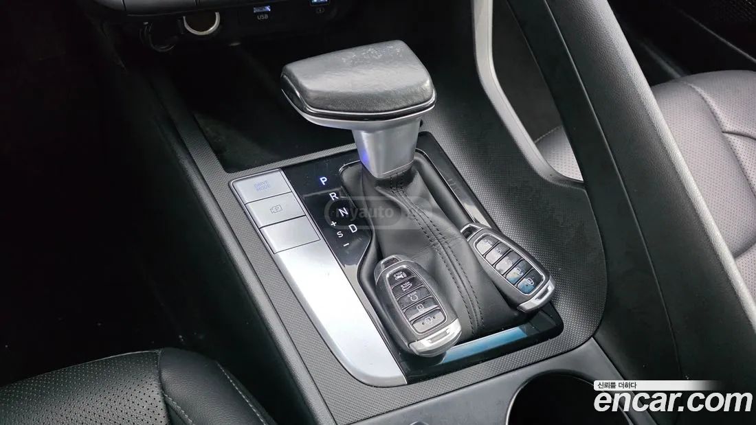 Hyundai Elantra - фото 9