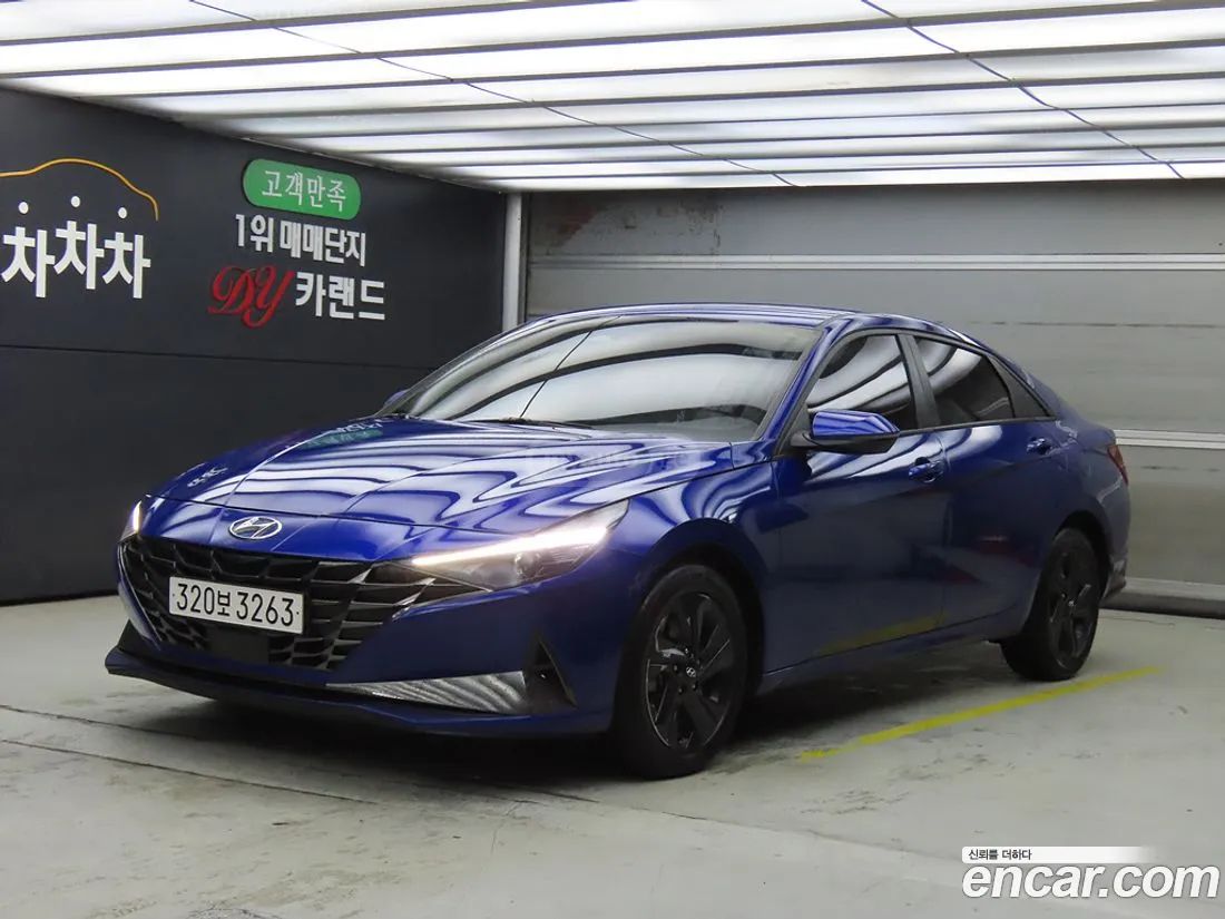 Hyundai Elantra - фото 12