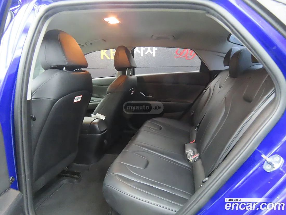 Hyundai Elantra - фото 6