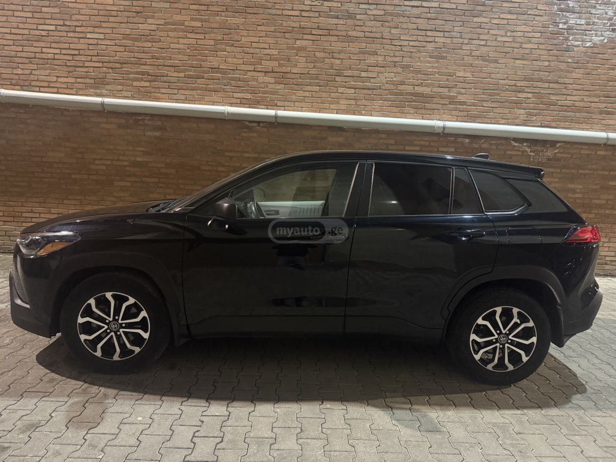 Toyota Corolla cross - фото 9