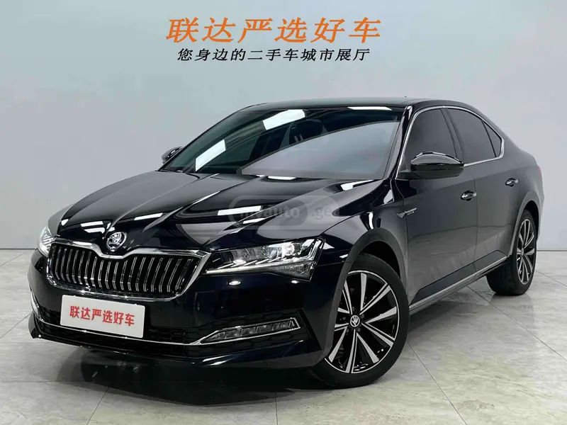 Skoda Superb 2024 — миниатюра 1