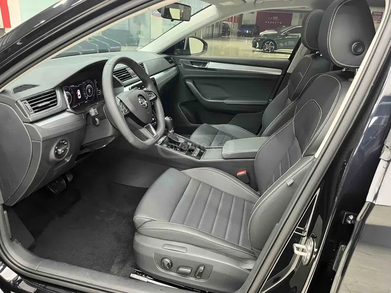 Skoda Superb 2024 — миниатюра 11